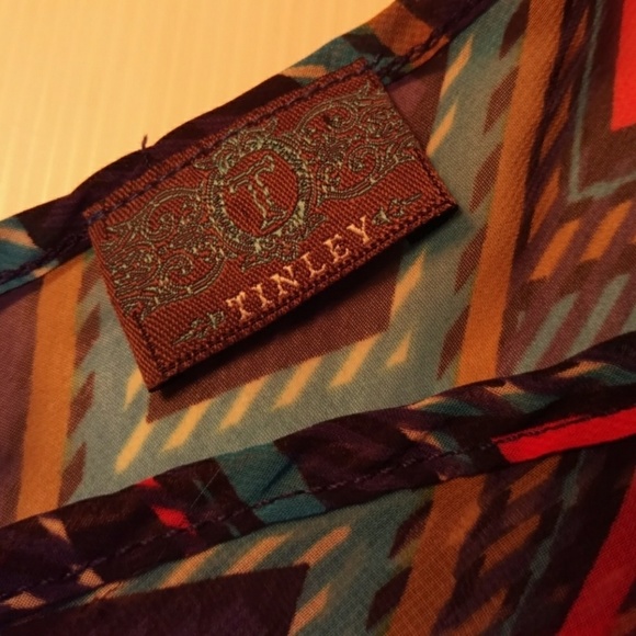 NWT women's sheer Tinley blouse, size small - Picture 5 of 6